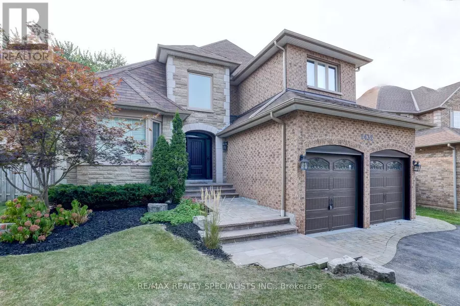 2432 MARISA COURT, Mississauga (sheridan), ON L5K2P5