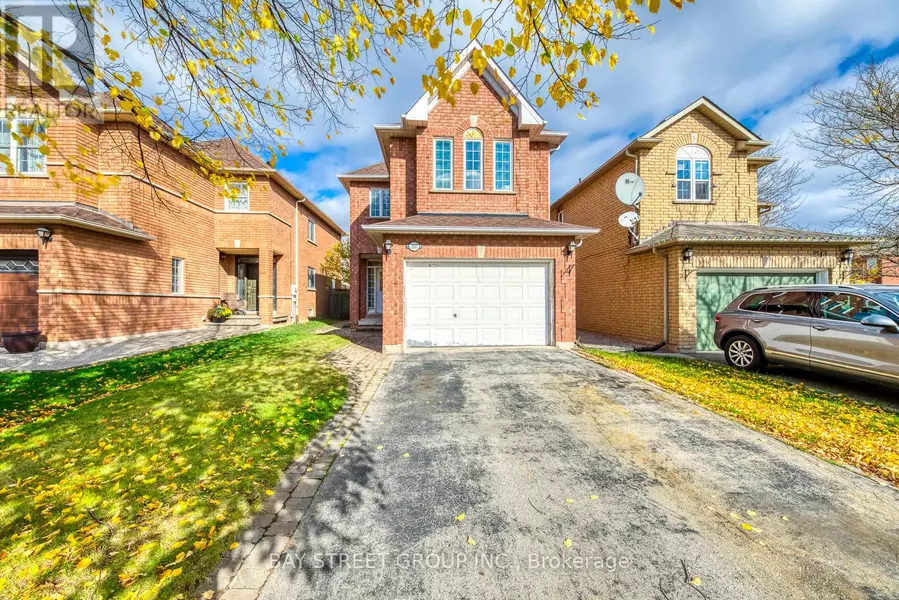 2117 GLENFIELD ROAD, Oakville (west Oak Trails), ON L6M3S4