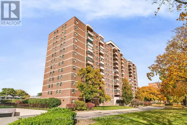 1625 Bloor ST East #824, Mississauga (applewood), ON L4X1S3