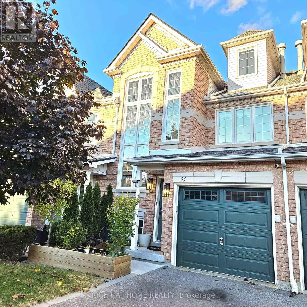 Mississauga (hurontario), ON L4Z3W8,455 Apache CT #33