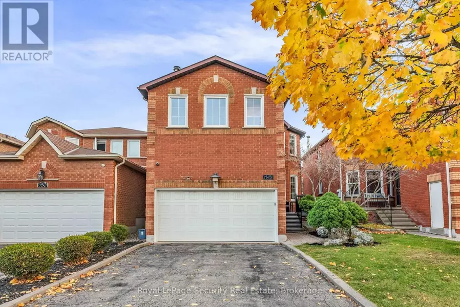 654 ASHPRIOR AVENUE, Mississauga (hurontario), ON L5R3N7