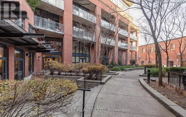 Toronto (roncesvalles), ON M6R3C1,369 Sorauren AVE #201