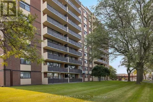 Toronto (glenfield-jane Heights), ON M3N2L5,5 Frith RD #201