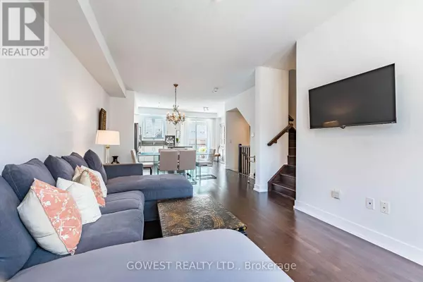 Oakville, ON L6H0R1,396 BELCOURT COMMON