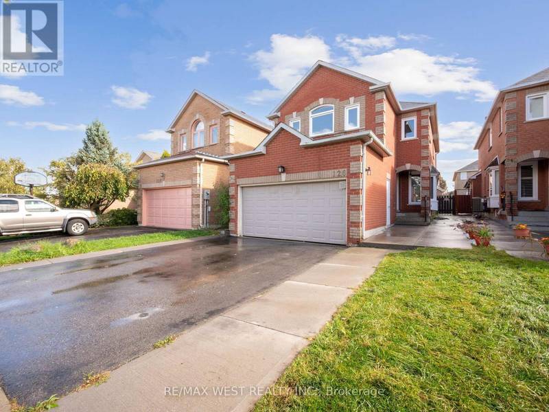 126 SANDMERE AVENUE, Brampton (heart Lake West), ON L6Z4A3