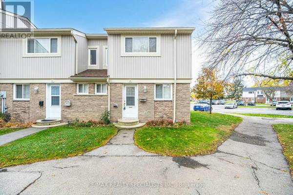 561 Childs DR #19, Milton (timberlea), ON L9T3Z1