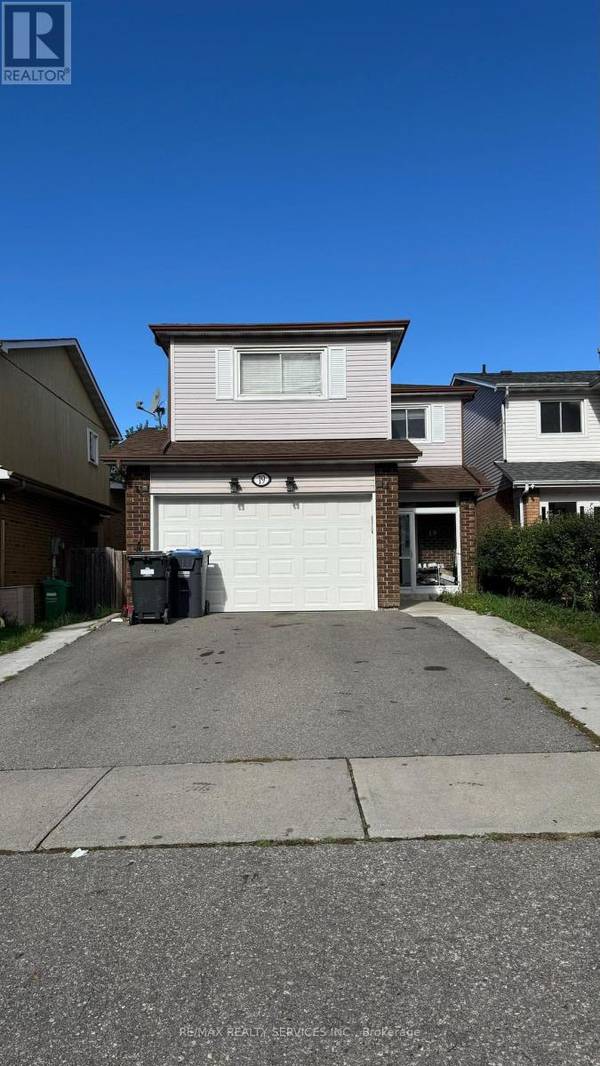 19 Simmons BLVD #Main, Brampton (madoc), ON L6V3V3