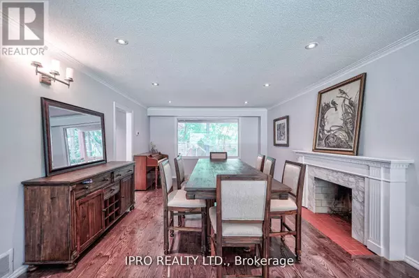 Mississauga (lorne Park), ON L5J1T6,1638 BIRCHWOOD DRIVE