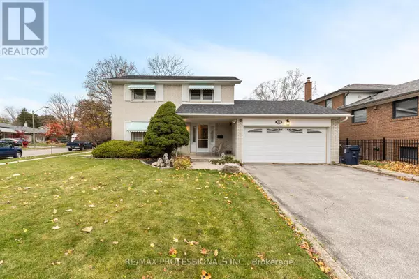 12 BROADFIELD DRIVE, Toronto (markland Wood), ON M9C1L6