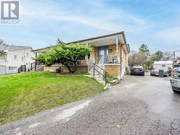 29 Bemberg CT #Lower, Toronto (elms-old Rexdale), ON M9W3V6