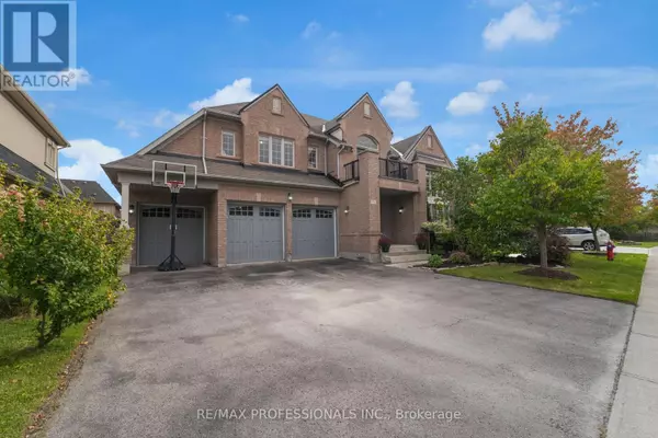 104 BLOOMSBURY AVENUE, Brampton (vales Of Castlemore), ON L6P2X1