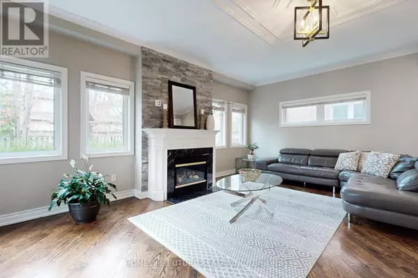 Oakville (iroquois Ridge North), ON L6H6S9,509 RAVINEVIEW WAY