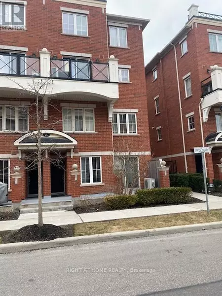 43 Hays BLVD #1, Oakville (uptown Core), ON L6H0J1