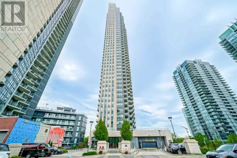 36 Park Lawn RD #3504, Toronto (mimico), ON M8Y3H8