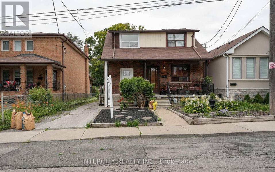 44 BRANSTONE ROAD, Toronto (caledonia-fairbank), ON M6E4E4