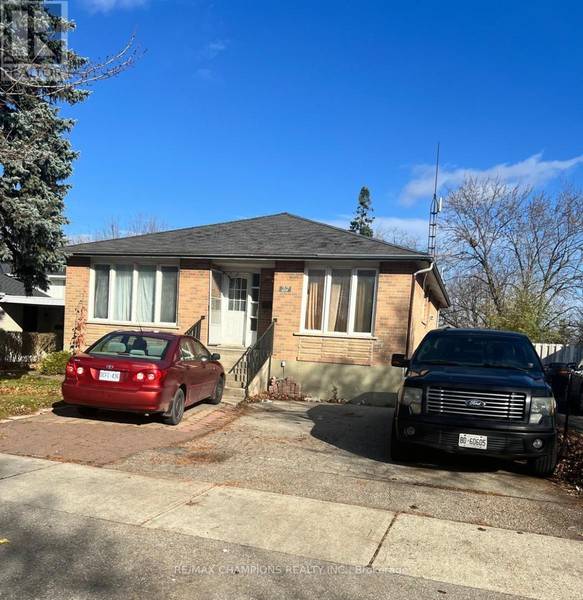 27 MARLEBON ROAD, Toronto (west Humber-clairville), ON M9V3V8