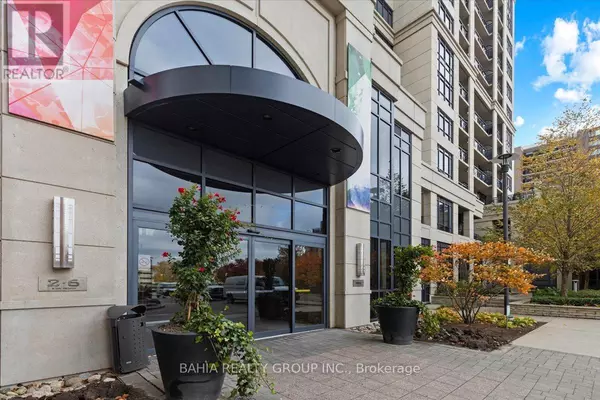 6 Eva RD #301, Toronto (etobicoke West Mall), ON M9C0B1