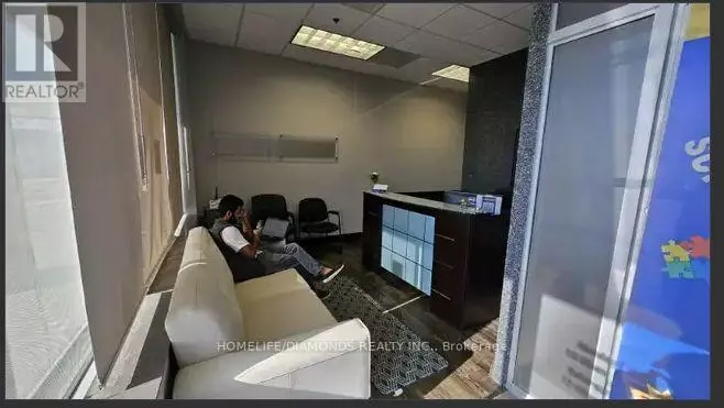 Brampton (bramalea North Industrial), ON L6S0C1,480 CHRYSLER DR #39