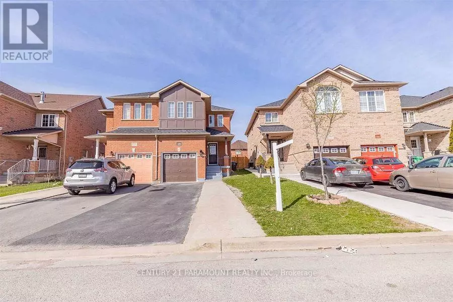 28 BLAIRWOOD COURT, Brampton (vales Of Castlemore), ON L6P1B5