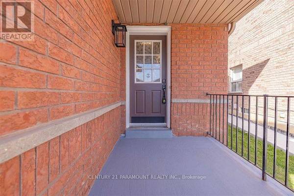 Brampton (vales Of Castlemore), ON L6P1B5,28 BLAIRWOOD COURT