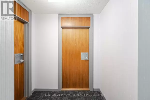 Mississauga (city Centre), ON L5B4M2,33 Elm DR #1210