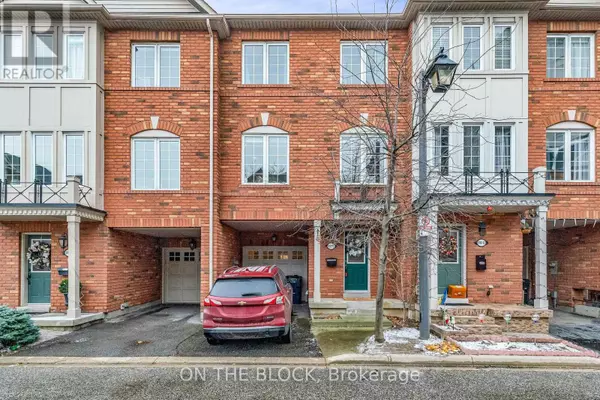 Toronto (alderwood), ON M8W2W4,619 Evans AVE #11