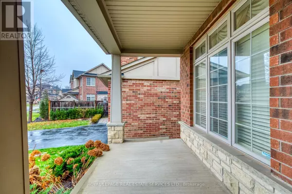 Oakville (1000 - Bc Bronte Creek), ON L6M0A6,2271 LITTONDALE LANE