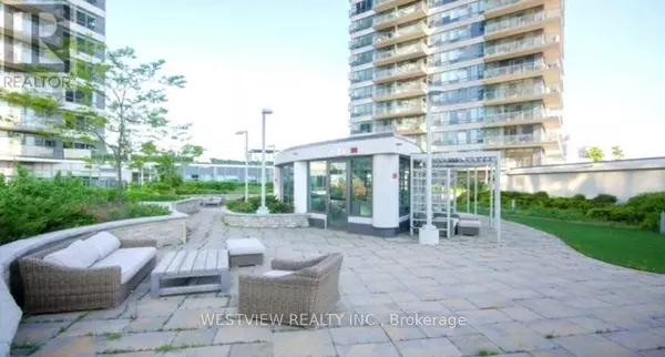 Toronto (mimico), ON M8V0B1,2240 Lake Shore BLVD West #1002