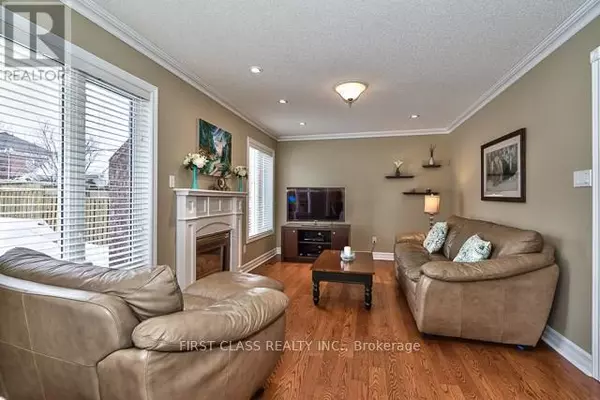 Oakville (river Oaks), ON L6H6P2,2397 GLADSTONE AVENUE