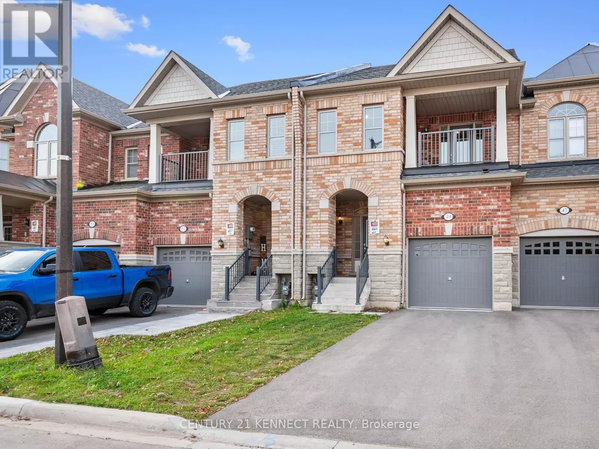 Brampton (northwest Brampton), ON L7A0B7,49 FINEGAN CIRCLE