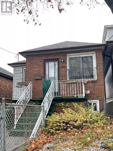 Toronto (briar Hill-belgravia), ON M6E2L7,65 LIVINGSTONE AVENUE