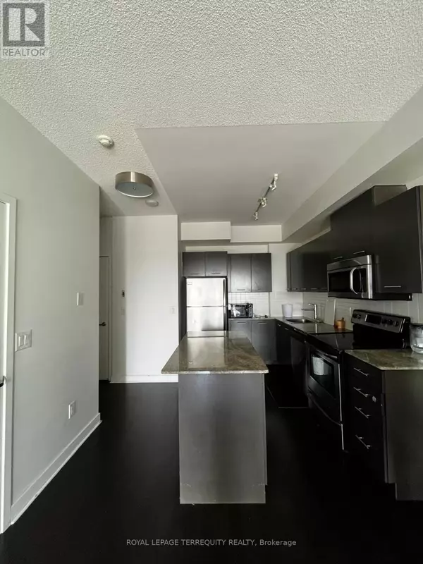 Mississauga (city Centre), ON L5B0G7,360 Square One DR #1907