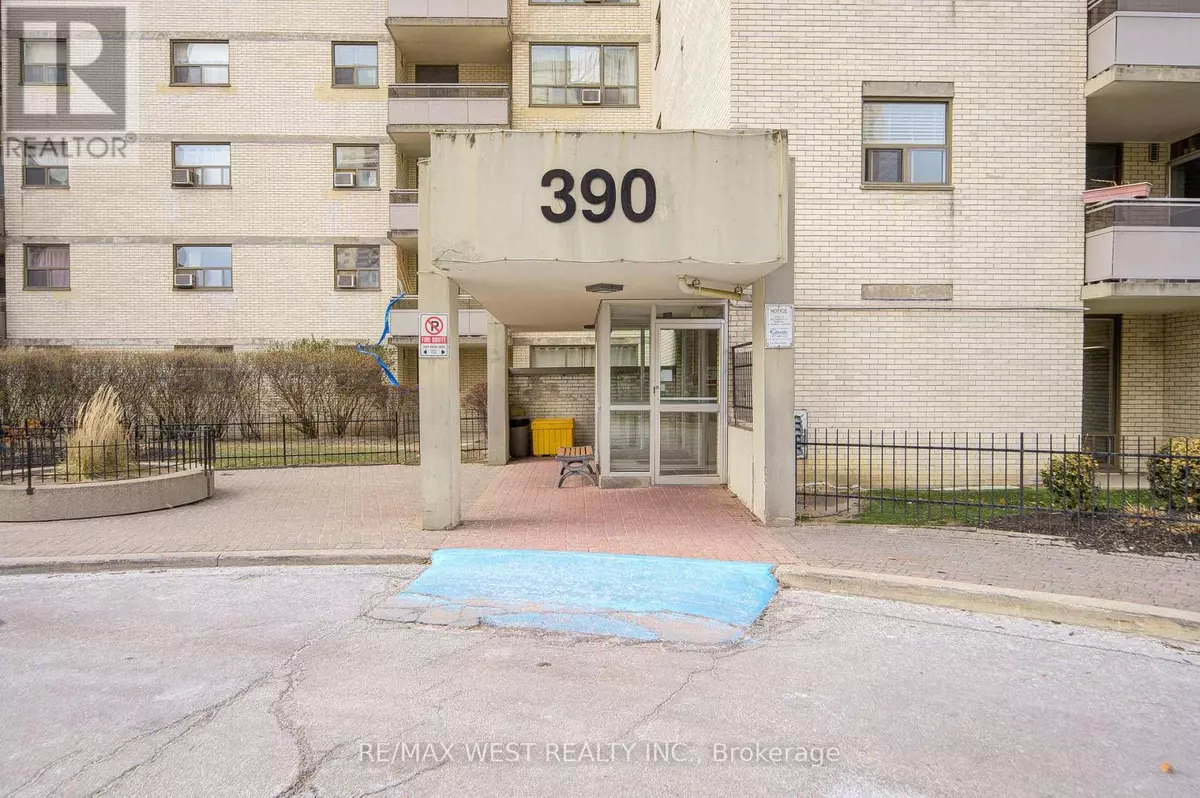 Toronto (kingsview Village-the Westway), ON M9R1T4,390 Dixon RD #2208