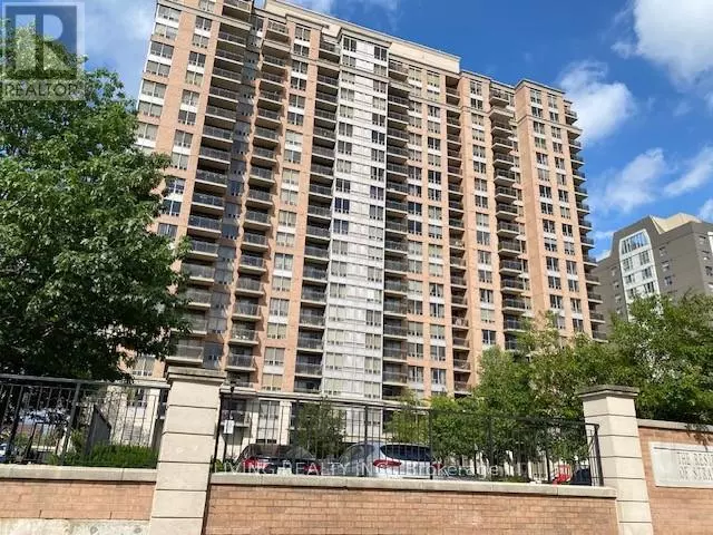 Mississauga (hurontario), ON L5R4G9,55 Strathaven DR #1513