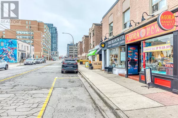 Burlington (brant), ON L7R2K3,393 JOHN STREET