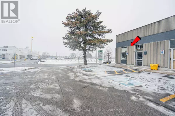 Toronto (west Humber-clairville), ON M9V3Y6,69 Westmore DR #16