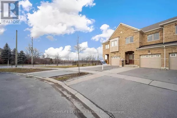 98 DAVENFIELD CIRCLE, Brampton (bram East), ON L6P4M1