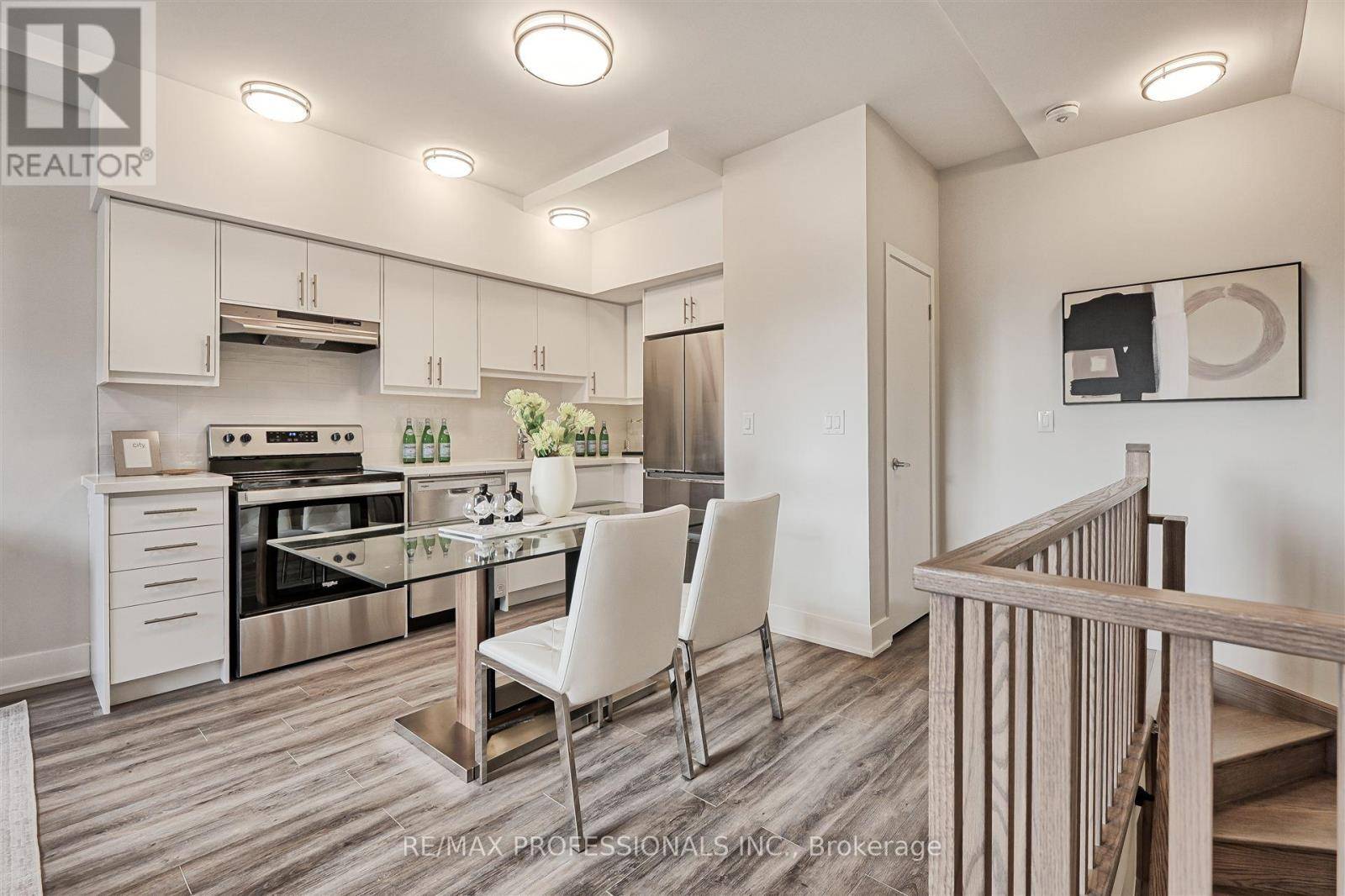Toronto (eringate-centennial-west Deane), ON M9C3W1,62 Dixfield DR #138