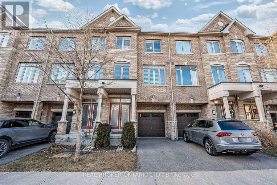 369 LADYCROFT TERRACE, Mississauga (cooksville), ON L5A3N7