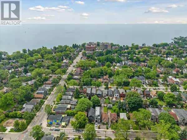 Toronto (mimico), ON M8V1W2,65 LAKE CRESCENT