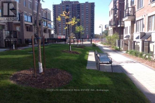 Toronto (humberlea-pelmo Park), ON M9M0E9,2335 Sheppard AVE West #8