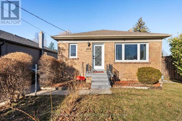 258 VALERMO DRIVE, Toronto (alderwood), ON M8W2K8