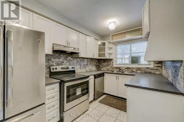 11 JULIANA SQUARE, Brampton (northgate), ON L6S2L4