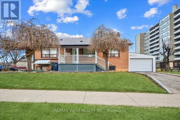 45 Victory DR #Upper, Toronto (downsview-roding-cfb), ON M3M2J4