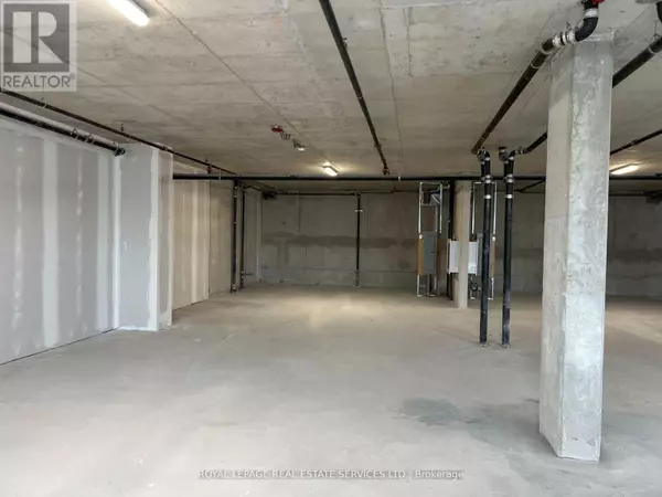 Mississauga (erin Mills), ON L5L0B9,3401 Ridgeway DR East #3