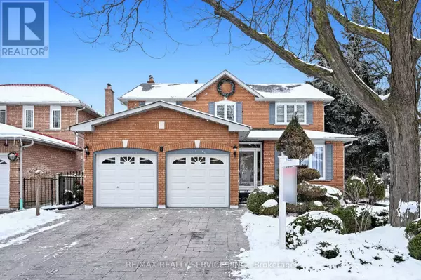 8 MICHIGAN AVENUE, Brampton (fletcher's Creek South), ON L6Y4N5