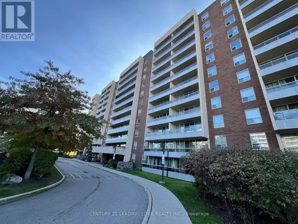 31 Four Winds DR #913, Toronto (york University Heights), ON M3J1K9