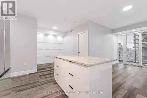 Mississauga (central Erin Mills), ON L5M0Z8,4675 Metcalfe AVE #510