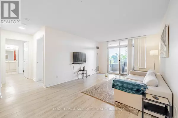 Mississauga (hurontario), ON L5R3Z5,35 Kingsbridge Garden CIR #413