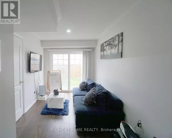 Brampton (heart Lake), ON L6Z0G9,15 MAGDALENE CRESCENT